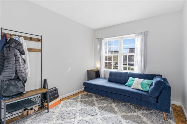 207 Lake Shore 2, Boston, MA 02135