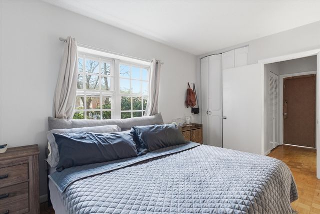 207 Lake Shore 2, Boston, MA 02135