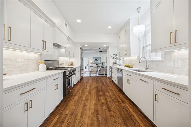 2203 University Boulevard, Houston, TX 77030