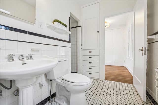 2203 University Boulevard, Houston, TX 77030