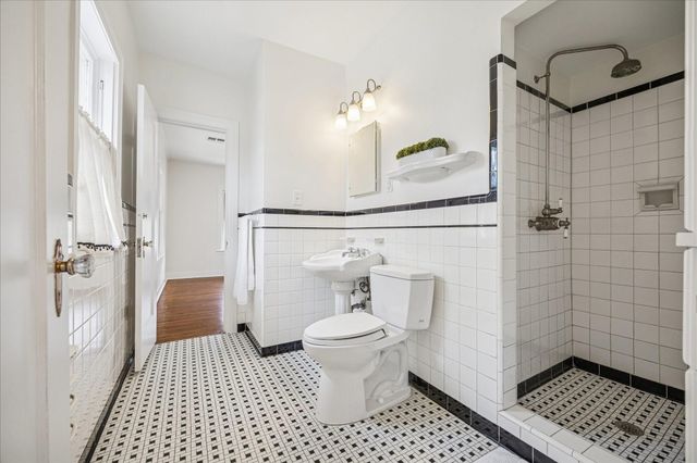 2203 University Boulevard, Houston, TX 77030