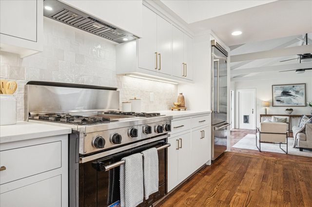 2203 University Boulevard, Houston, TX 77030