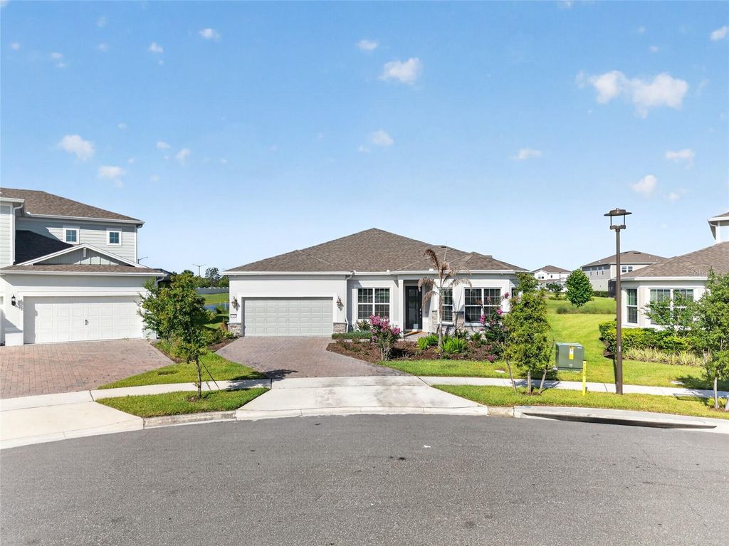 Image 2 of property listing at 13207 PANAMA BEACH COURT, Orlando, FL 32827