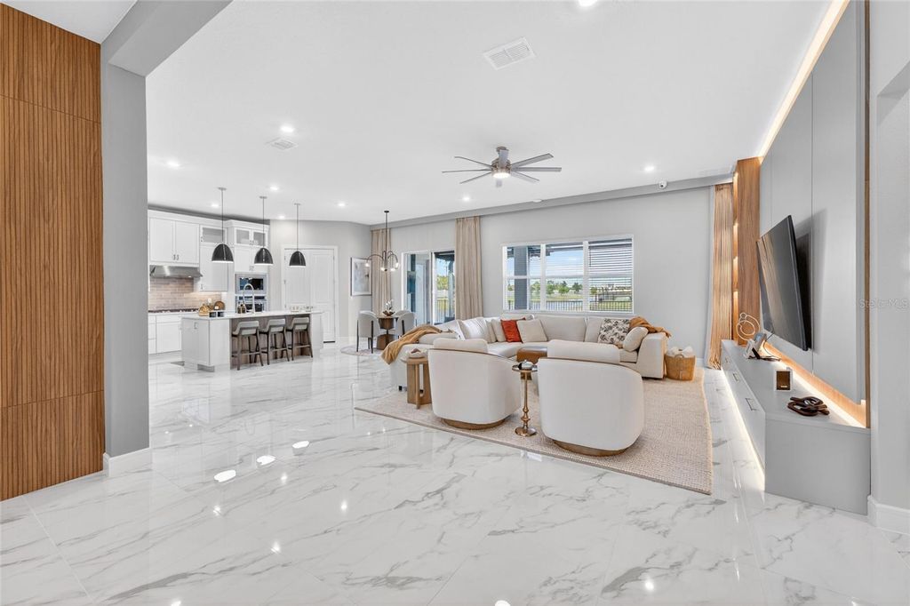 Image 3 of property listing at 13207 PANAMA BEACH COURT, Orlando, FL 32827