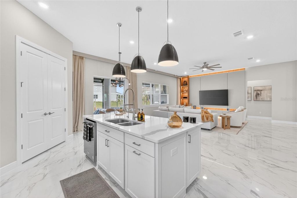 Image 22 of property listing at 13207 PANAMA BEACH COURT, Orlando, FL 32827