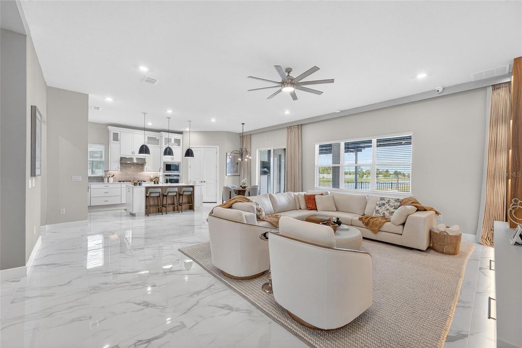 Image 4 of property listing at 13207 PANAMA BEACH COURT, Orlando, FL 32827