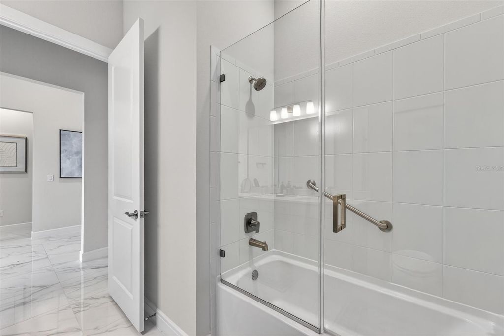 Image 38 of property listing at 13207 PANAMA BEACH COURT, Orlando, FL 32827