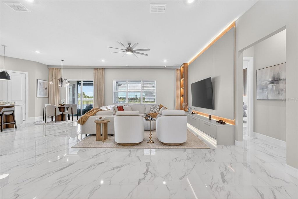 Image 5 of property listing at 13207 PANAMA BEACH COURT, Orlando, FL 32827