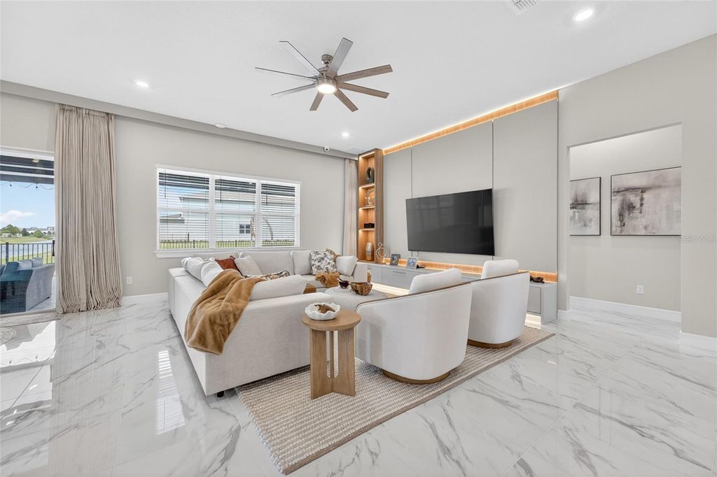 Image 6 of property listing at 13207 PANAMA BEACH COURT, Orlando, FL 32827