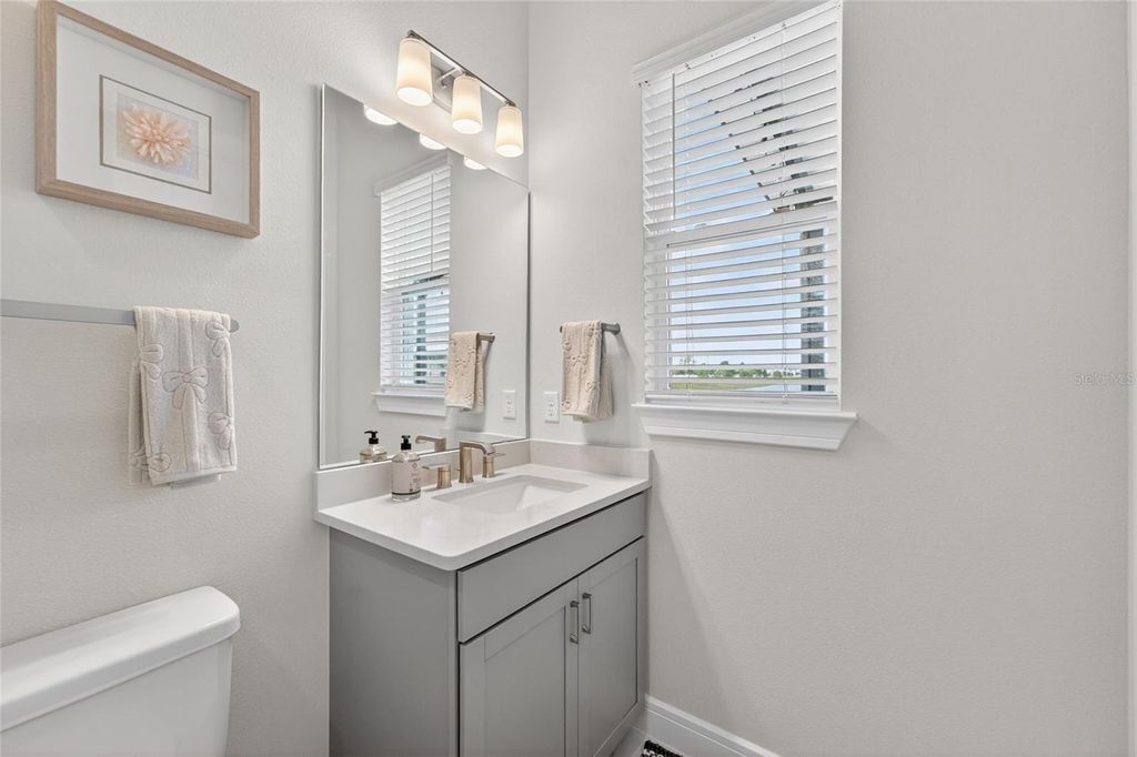 Image 71 of property listing at 13207 PANAMA BEACH COURT, Orlando, FL 32827