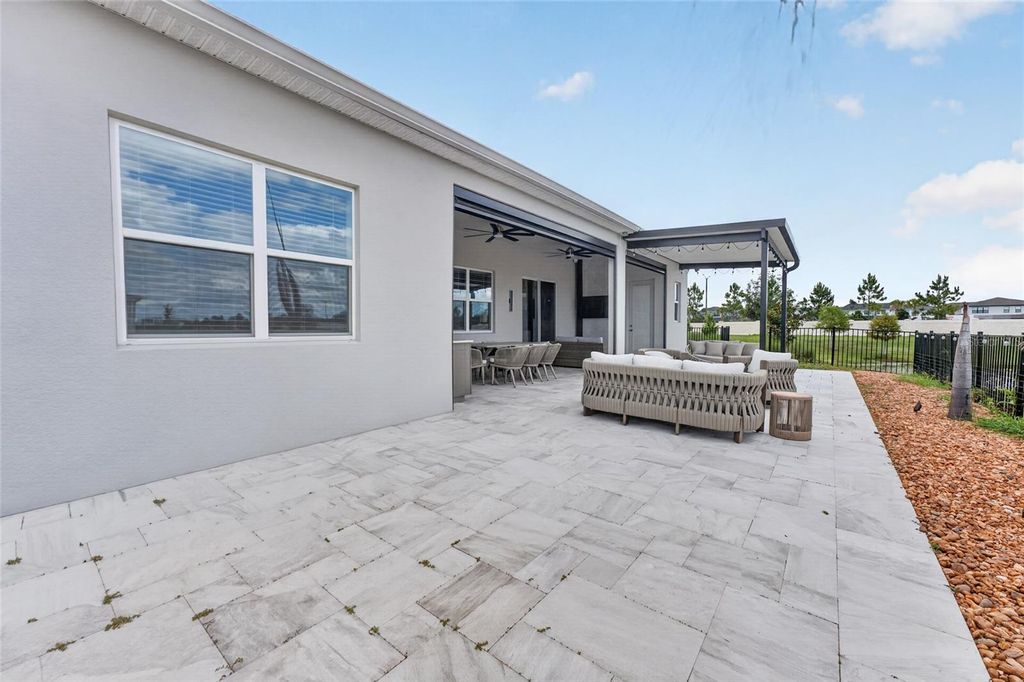 Image 77 of property listing at 13207 PANAMA BEACH COURT, Orlando, FL 32827