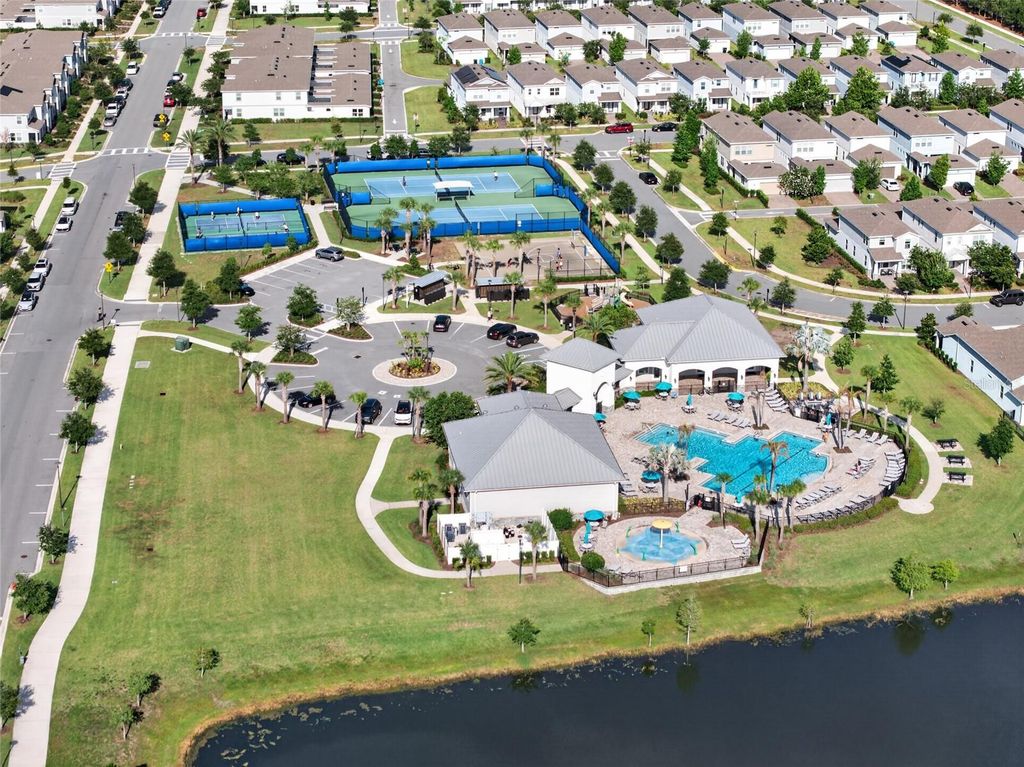 Image 80 of property listing at 13207 PANAMA BEACH COURT, Orlando, FL 32827