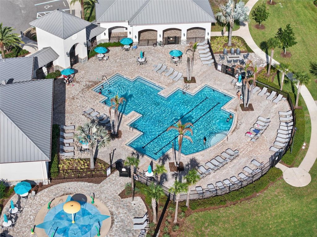 Image 85 of property listing at 13207 PANAMA BEACH COURT, Orlando, FL 32827