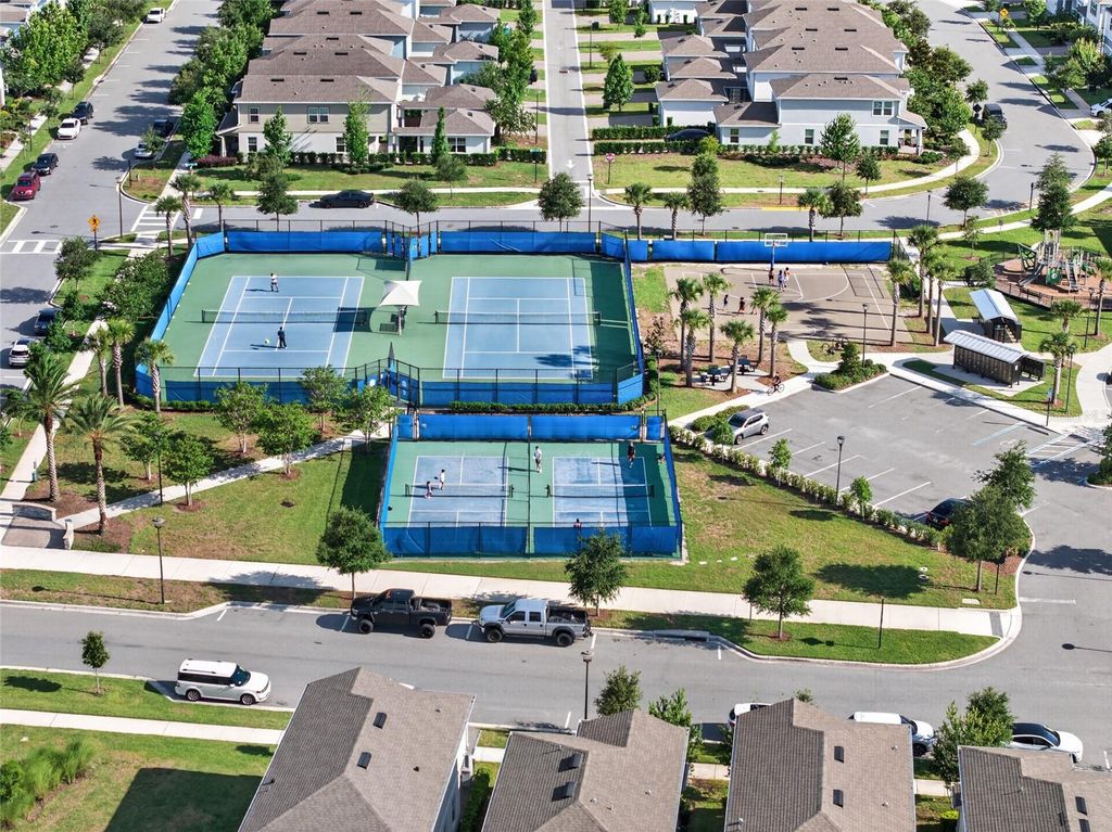 Image 89 of property listing at 13207 PANAMA BEACH COURT, Orlando, FL 32827