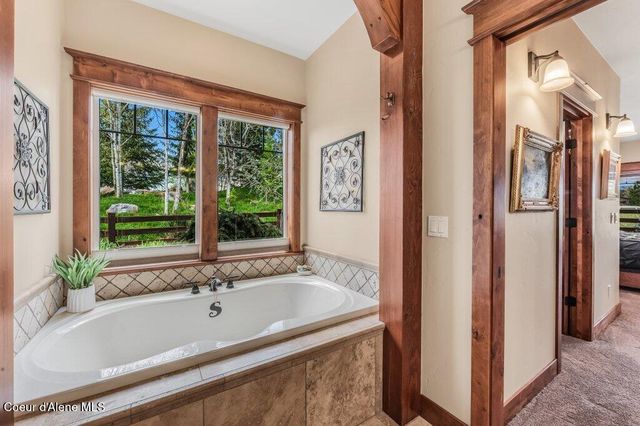 12844 N Pebble Creek DR, Hayden, ID 83835