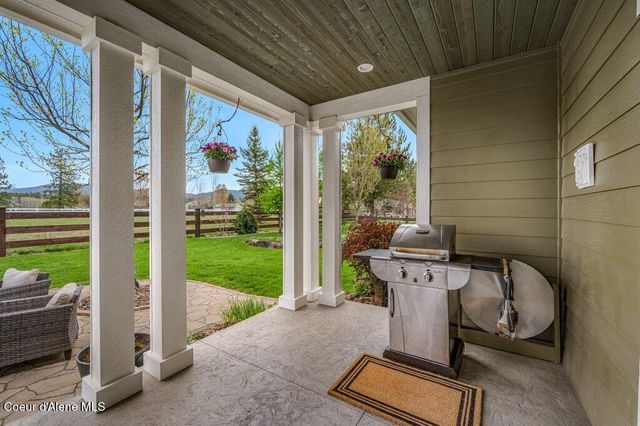 12844 N Pebble Creek DR, Hayden, ID 83835
