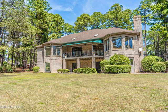 215 Plantation Drive, Southern Pines, NC 28387