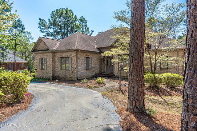 215 Plantation Drive, Southern Pines, NC 28387