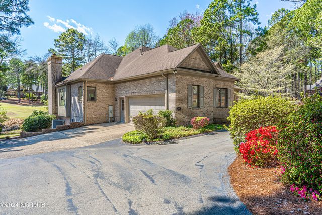 215 Plantation Drive, Southern Pines, NC 28387