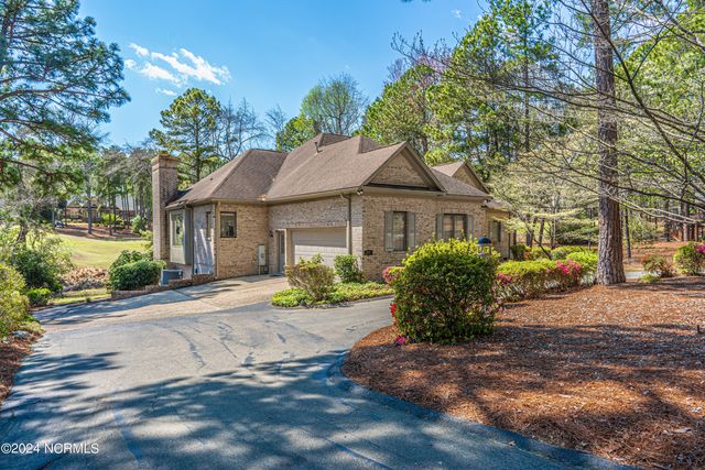 215 Plantation Drive, Southern Pines, NC 28387