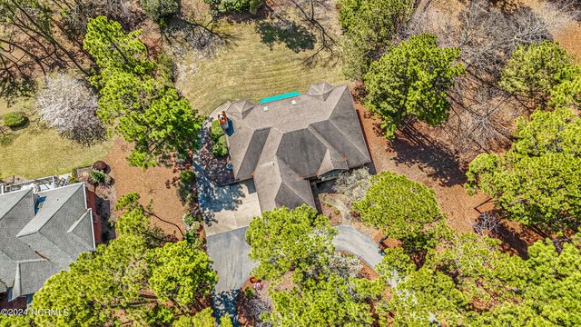 215 Plantation Drive, Southern Pines, NC 28387