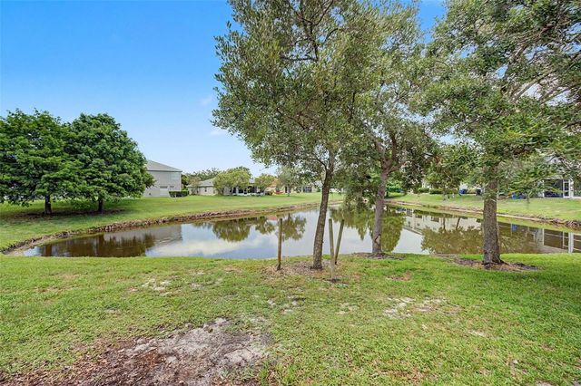12216 COUNTRY WHITE CIRCLE 12216, Tampa, FL 33635