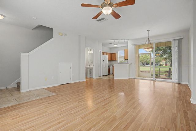 12216 COUNTRY WHITE CIRCLE 12216, Tampa, FL 33635