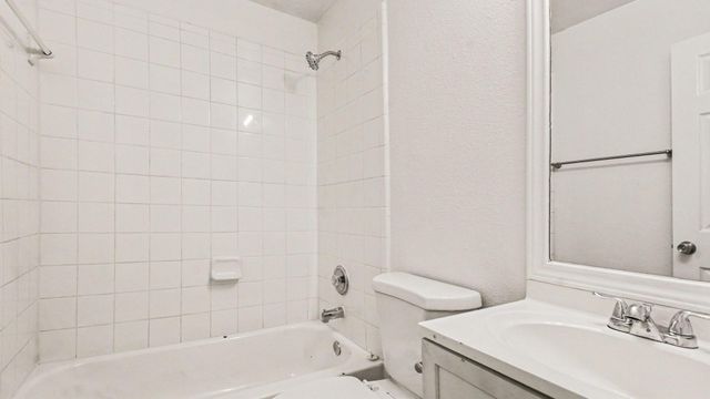 15834 Colonial Bridge Lane, Houston, TX 77073