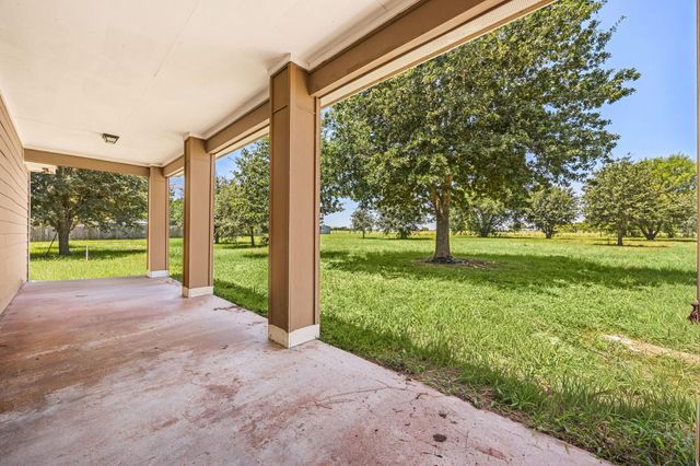 2527 Settlers Way Drive, Sealy, TX 77474