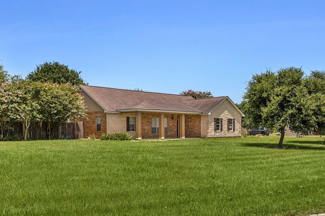 2527 Settlers Way Drive, Sealy, TX 77474