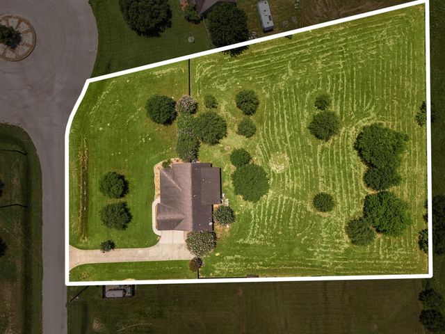 2527 Settlers Way Drive, Sealy, TX 77474