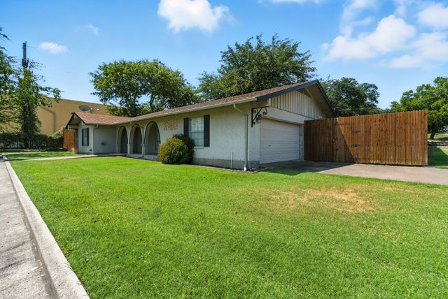 725 Red Oak Lane, Weatherford, TX 76086