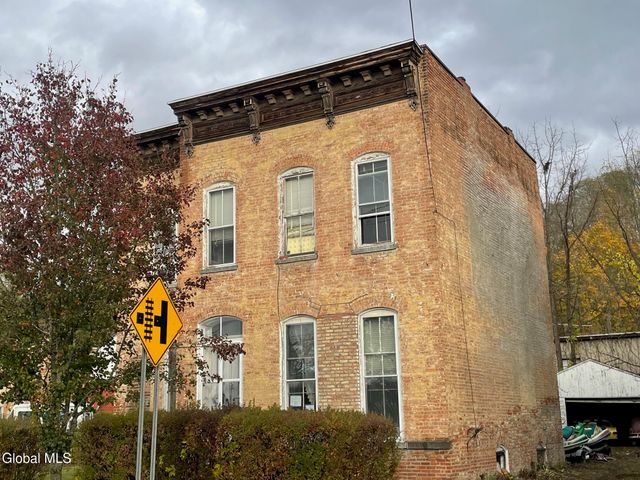 69 S Main Street, Castleton-on-hudson, NY 12033