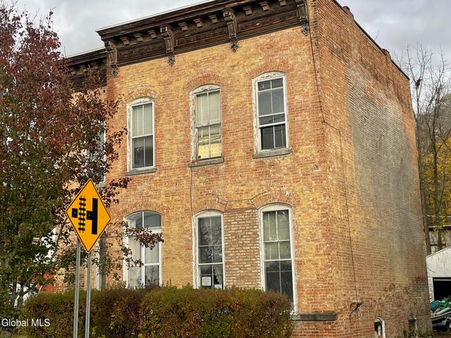 69 S Main Street, Castleton-on-hudson, NY 12033