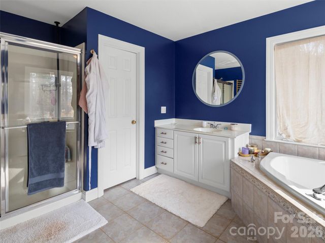 10 Dunnwoody Court, Arden, NC 28704