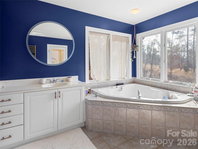 10 Dunnwoody Court, Arden, NC 28704