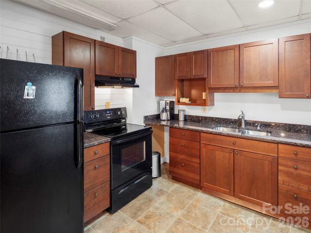 10 Dunnwoody Court, Arden, NC 28704