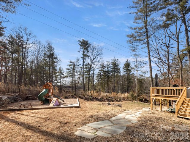 10 Dunnwoody Court, Arden, NC 28704