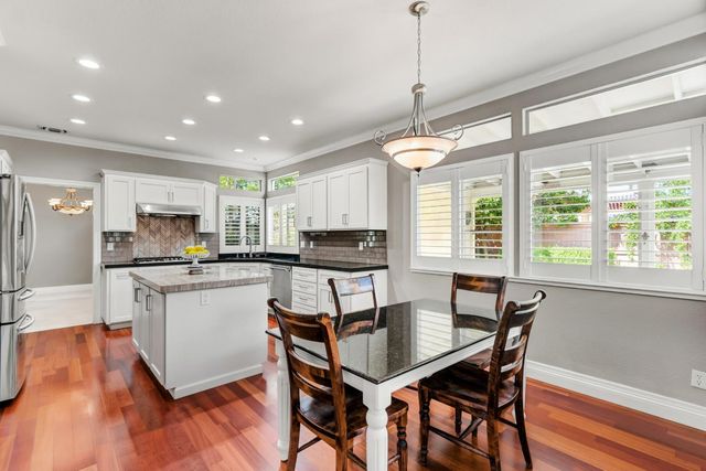 11925 Rising Sun Way, Gold River, CA 95670