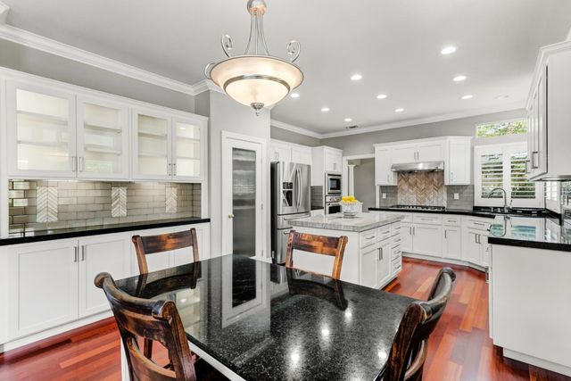 11925 Rising Sun Way, Gold River, CA 95670