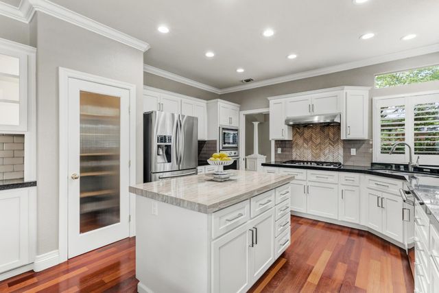 11925 Rising Sun Way, Gold River, CA 95670