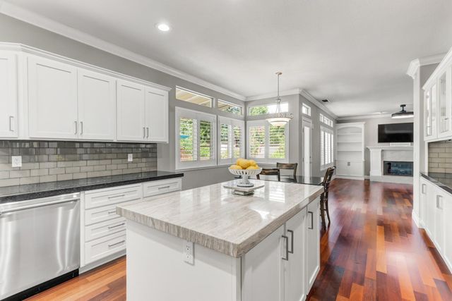 11925 Rising Sun Way, Gold River, CA 95670
