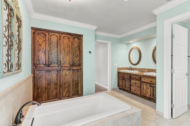 11925 Rising Sun Way, Gold River, CA 95670