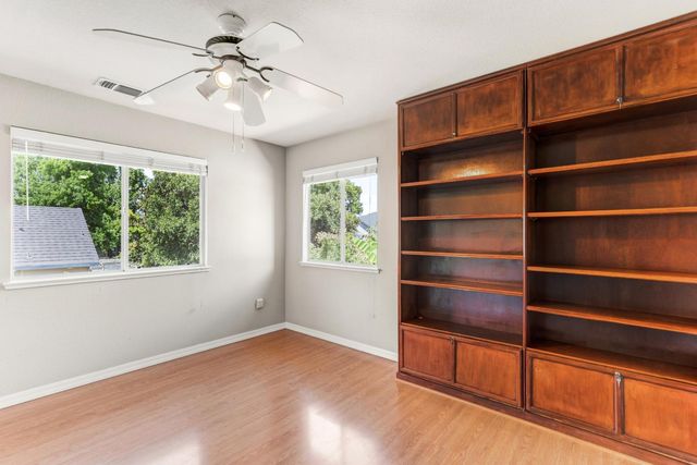 11925 Rising Sun Way, Gold River, CA 95670