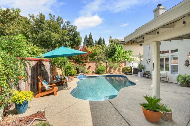 11925 Rising Sun Way, Gold River, CA 95670