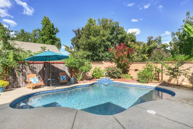 11925 Rising Sun Way, Gold River, CA 95670