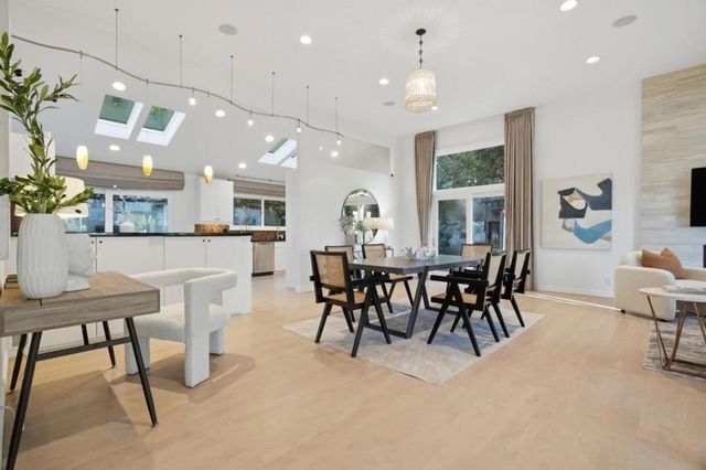 215 Vista De Sierra, Los Gatos, CA 95030
