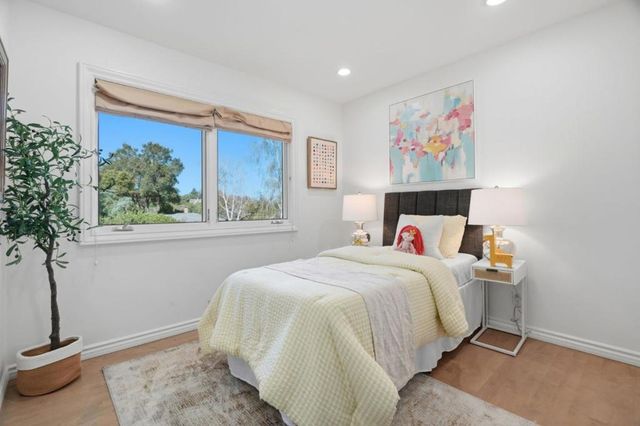 215 Vista De Sierra, Los Gatos, CA 95030
