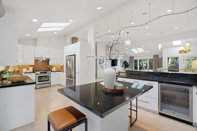 215 Vista De Sierra, Los Gatos, CA 95030