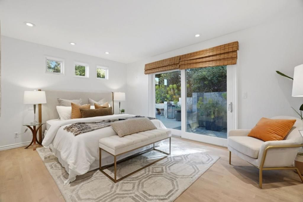 Image 14 of property listing at 215 Vista De Sierra, Los Gatos, CA 95030